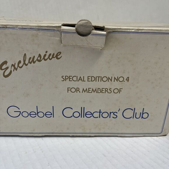 Goebel Hummel 399 Figurine Valentine Joy 1981 (boy) - Picture 6 of 6